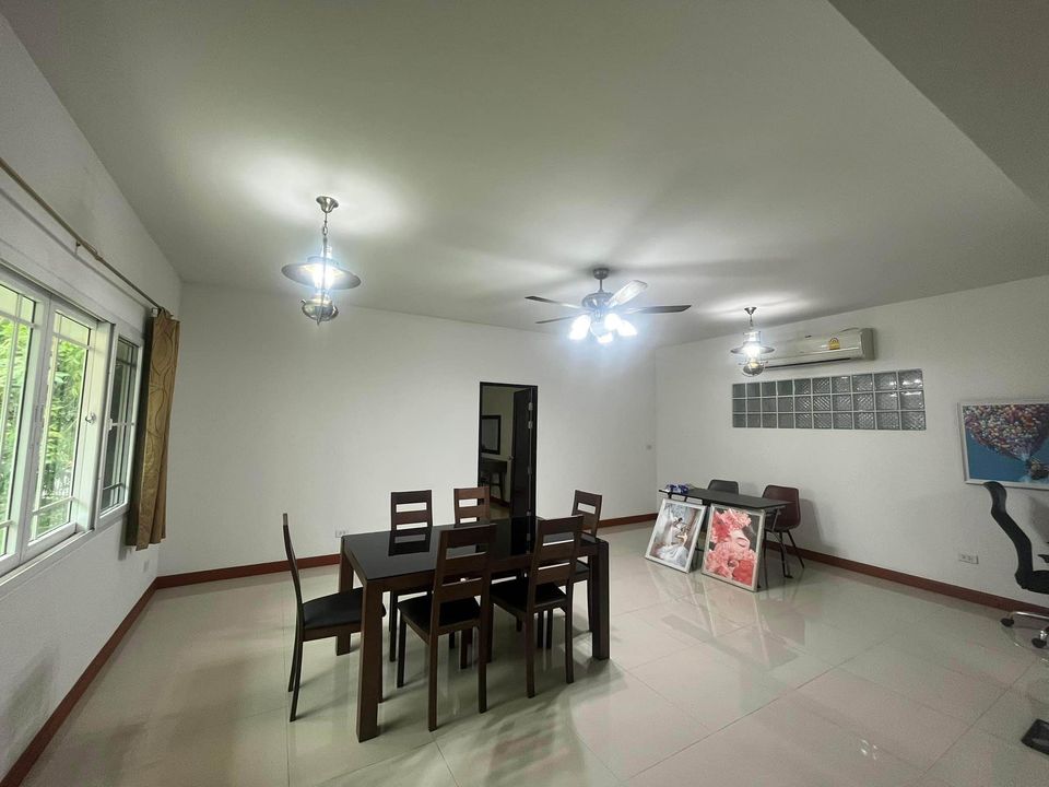 Siwalee Meechok - Image 3