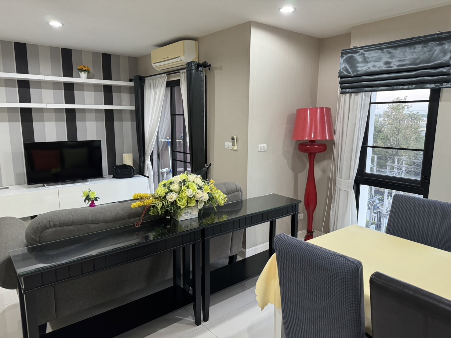 The Next 2 Condo - Image 15