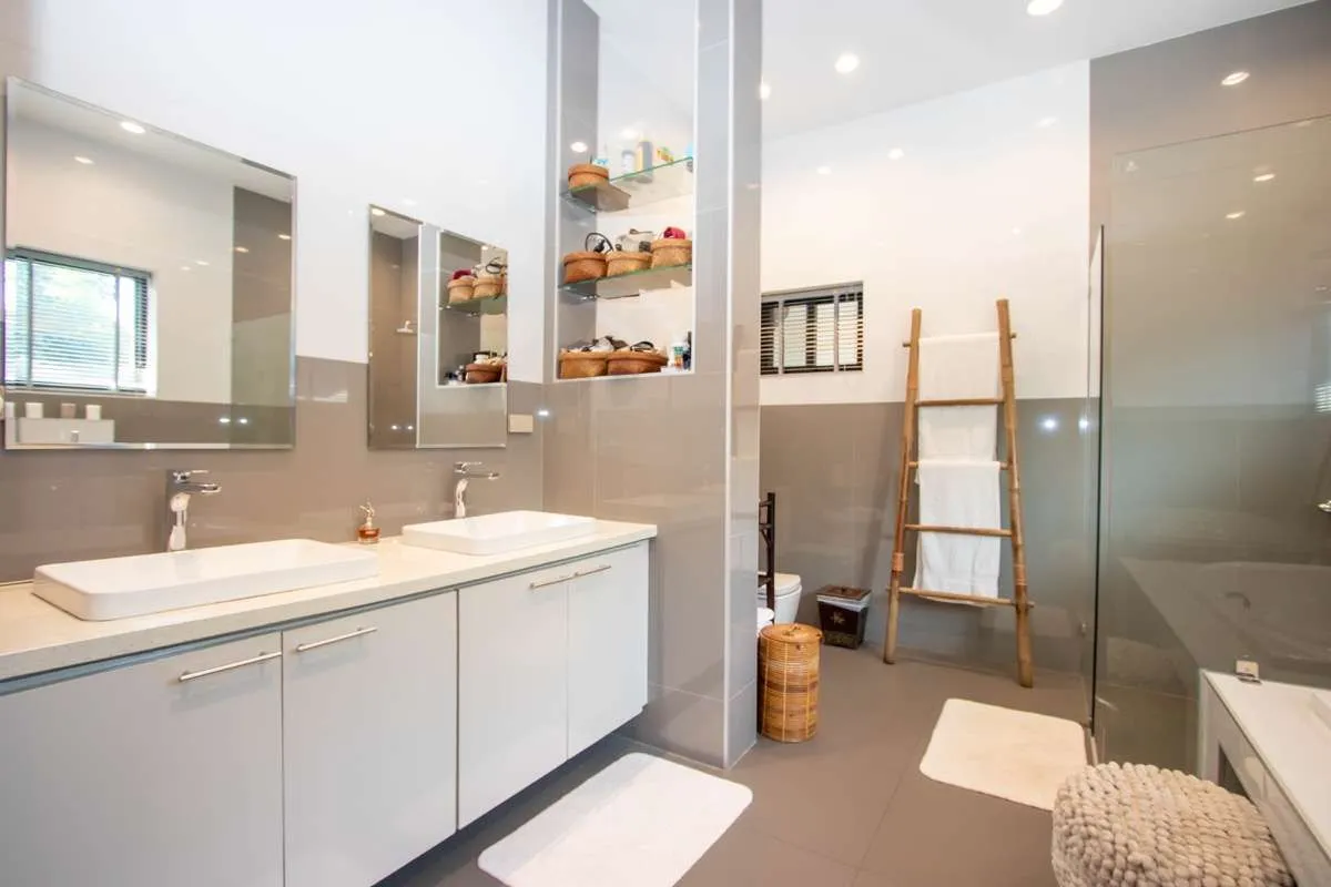 5 Bedroom House For Sale in Nam Phrae, Hang Dong, Chiang Mai - Image 5