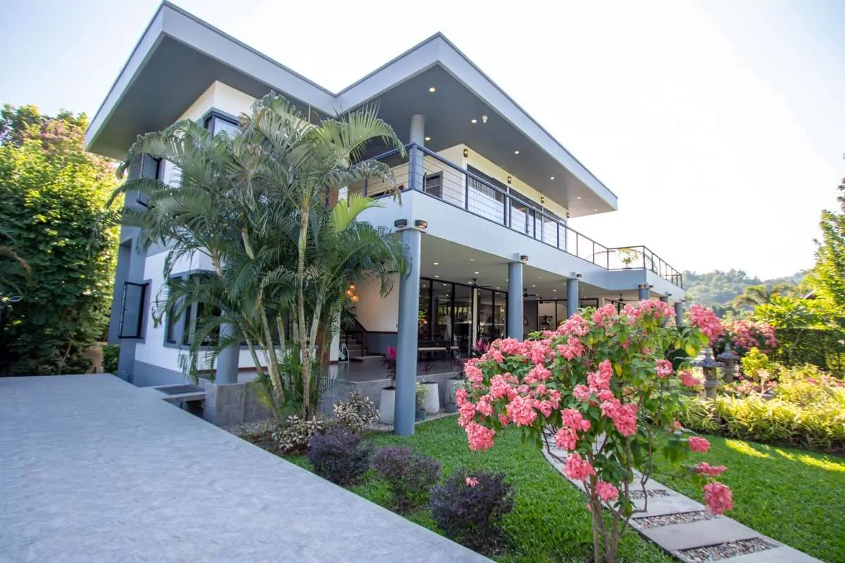 5 Bedroom House For Sale in Nam Phrae, Hang Dong, Chiang Mai - Image 24