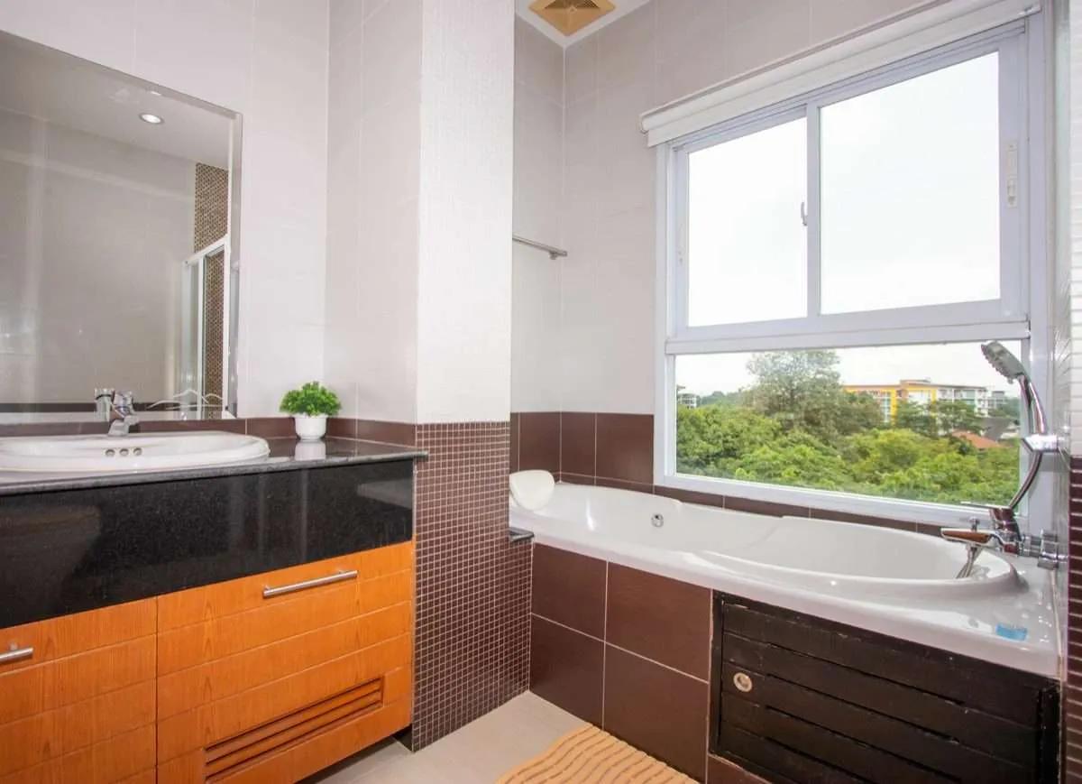Touch Hill Place - Image 19