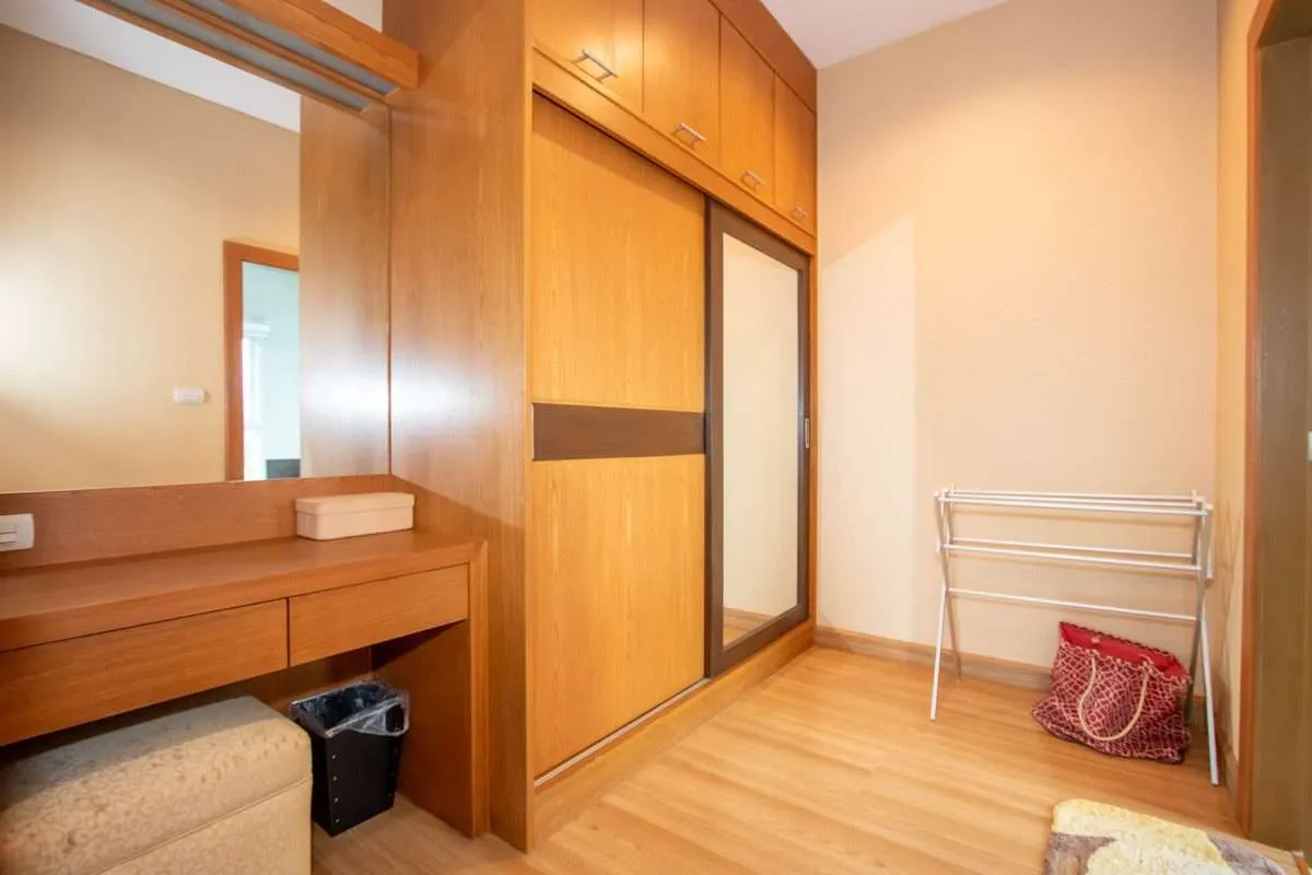 Touch Hill Place - Image 11