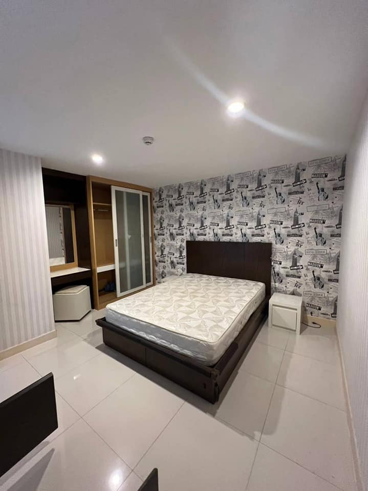 The Green 2 Condominium - Image 11