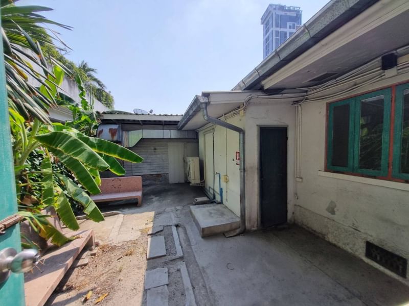 Studio House  in Khlong Tan Nuea, Vadhana, Bangkok - Image 14