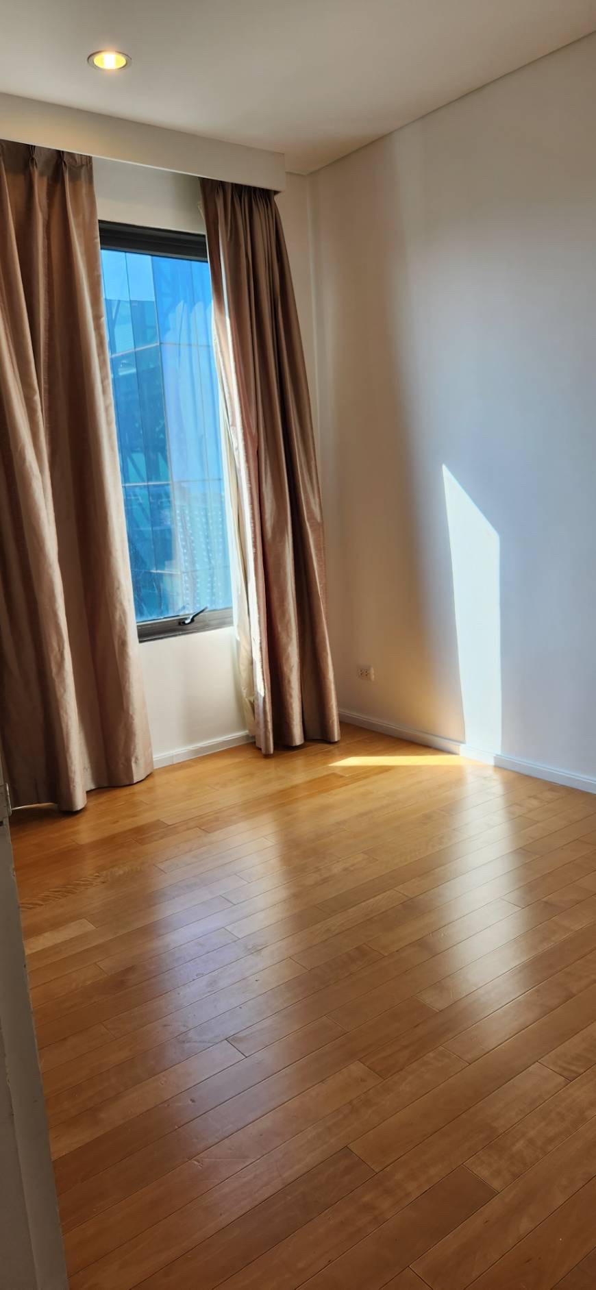 Villa Asoke Condominium - Image 10
