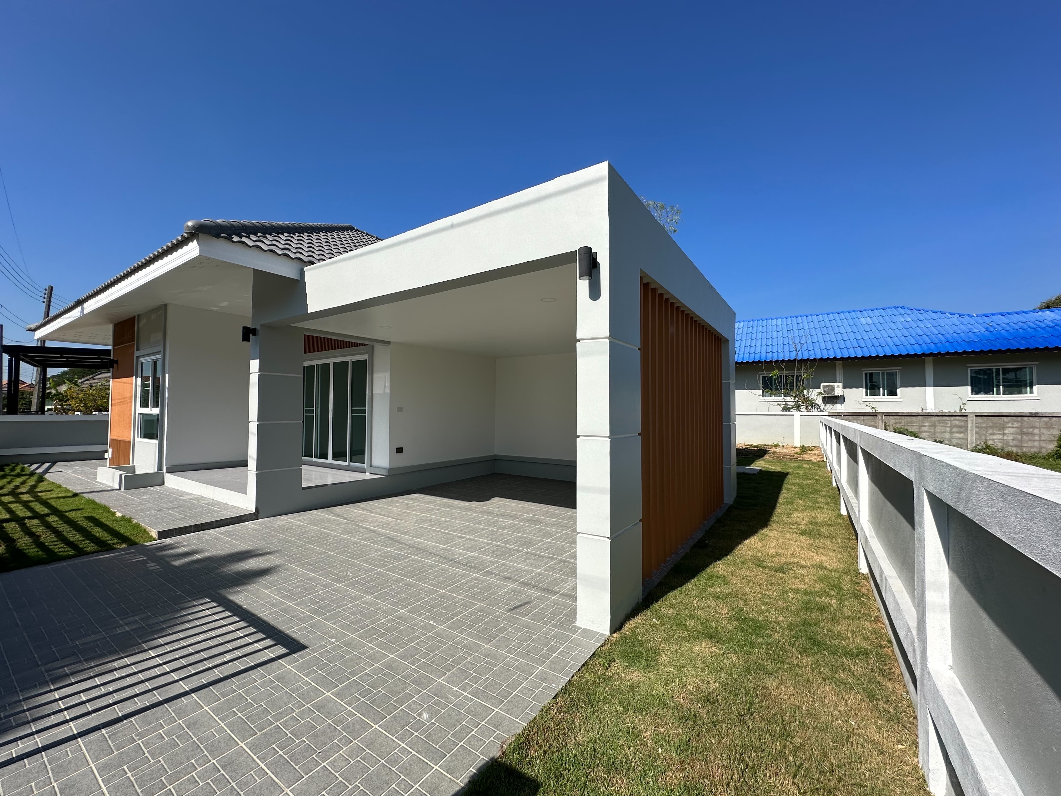 Rattana Village - Image 1
