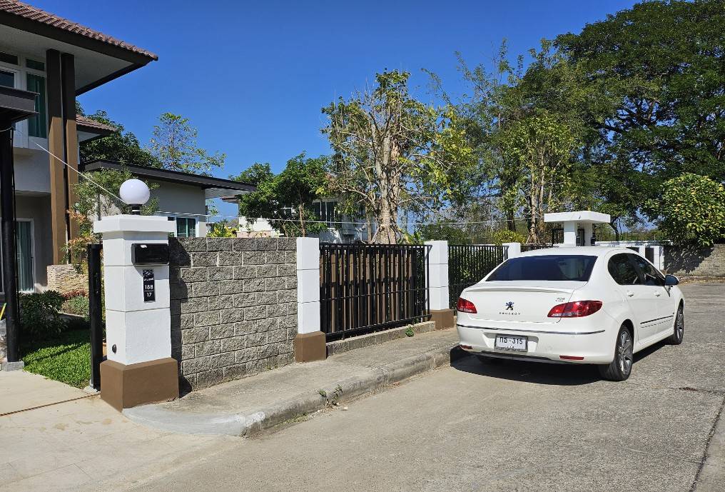 House & View 1 - Image 30