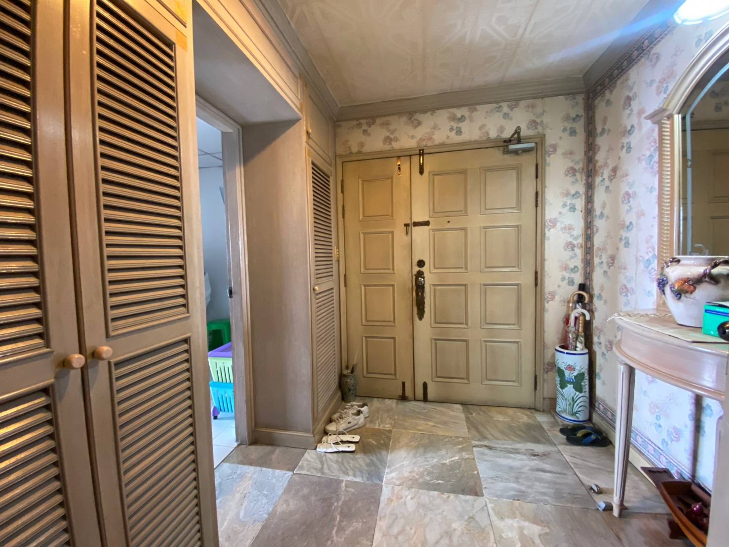 Fifty Fifth Tower - Image 31