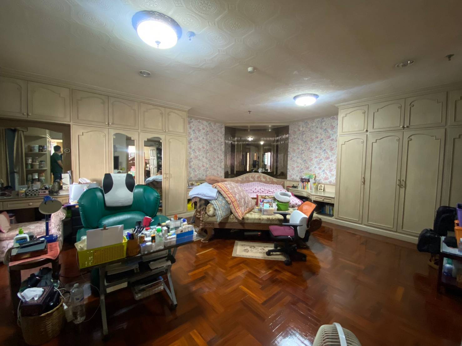 Fifty Fifth Tower - Image 11