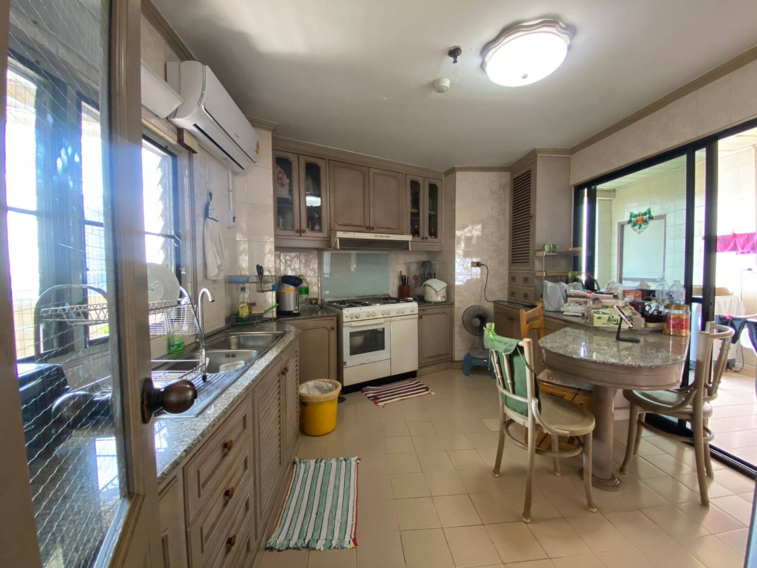 Fifty Fifth Tower - Image 17