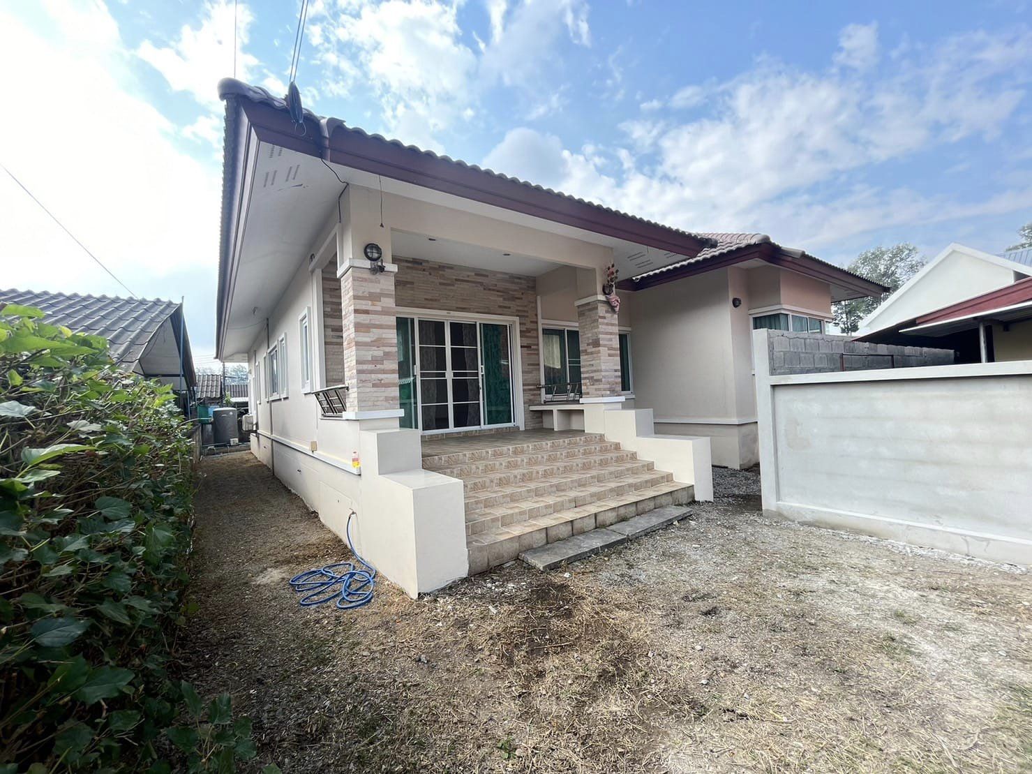 3 Bedroom House For Rent in Yang Noeng, Saraphi, Chiang Mai - Image 2