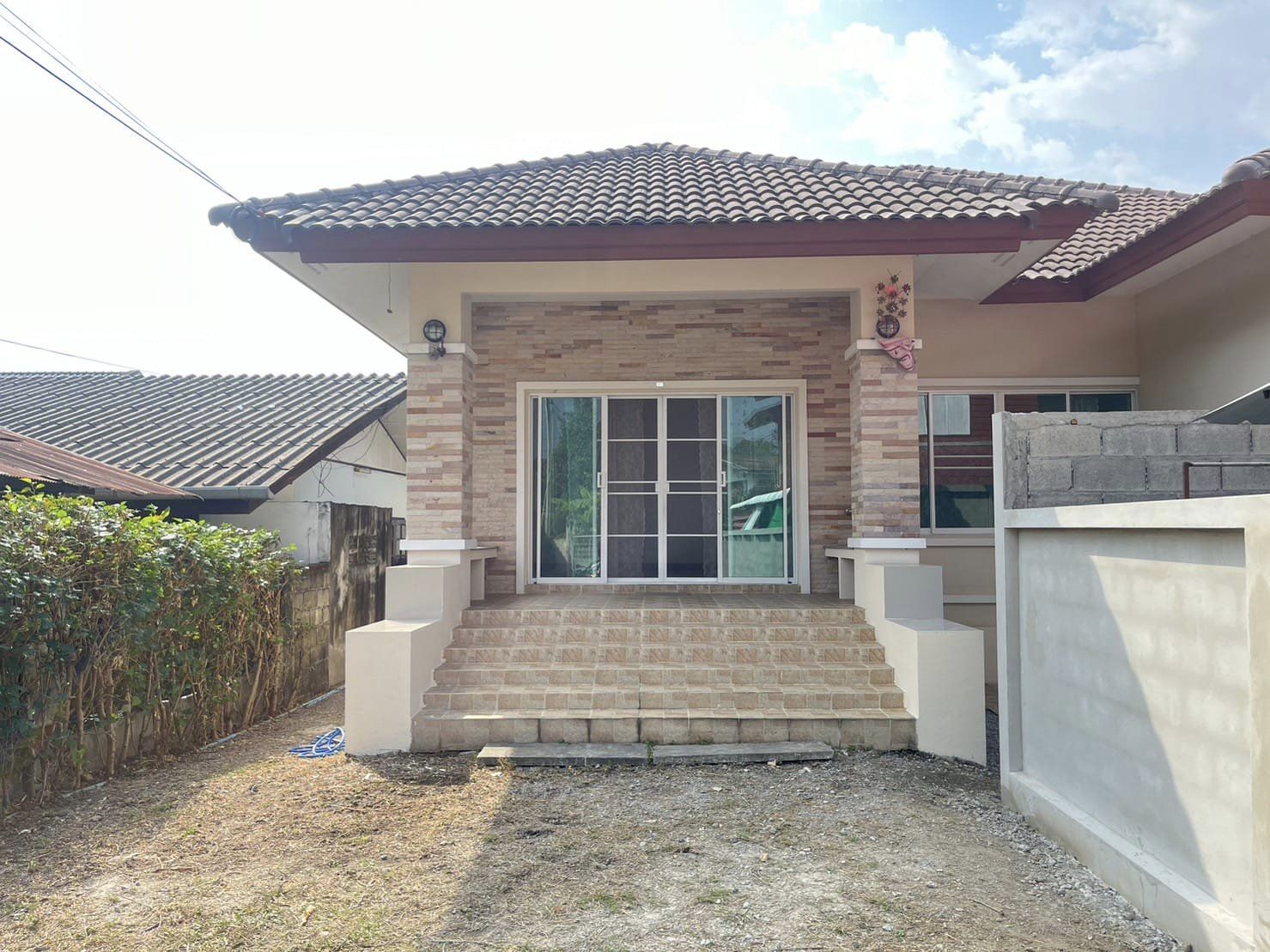 3 Bedroom House For Rent in Yang Noeng, Saraphi, Chiang Mai - Image 1