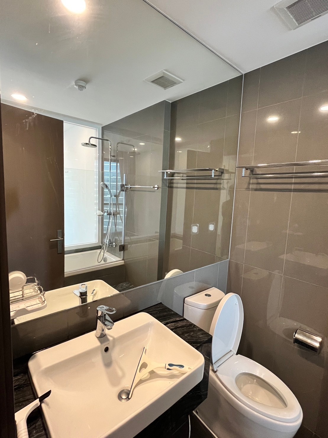 Ashton Chula-Silom - Image 7