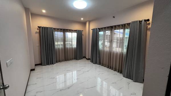 3 Bedroom House For Sale in San Sai Luang, San Sai, Chiang Mai - Image 4