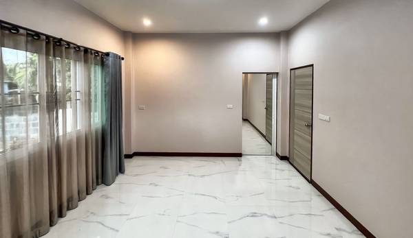 3 Bedroom House For Sale in San Sai Luang, San Sai, Chiang Mai - Image 6