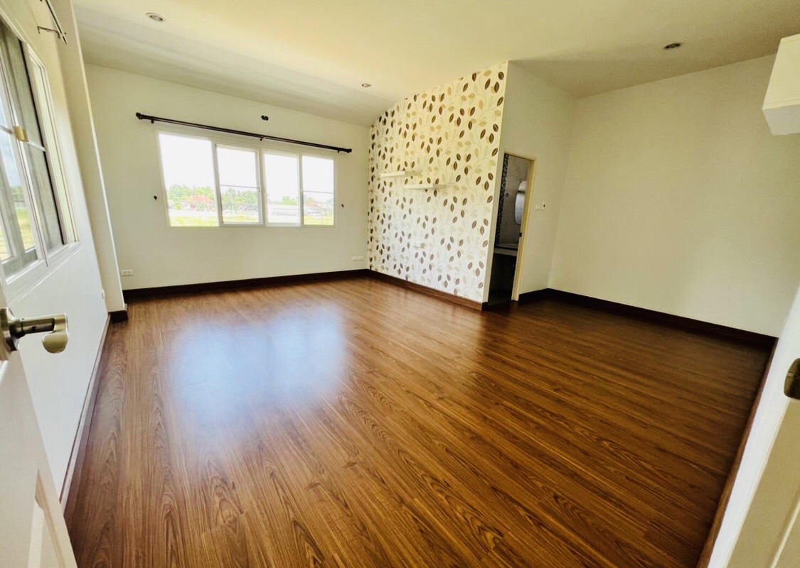 4 Bedroom House For Sale in Hang Dong, Hang Dong, Chiang Mai - Image 12