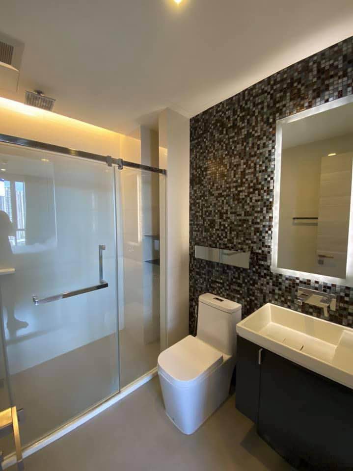 The Room Sathon - St. Louis - Image 9