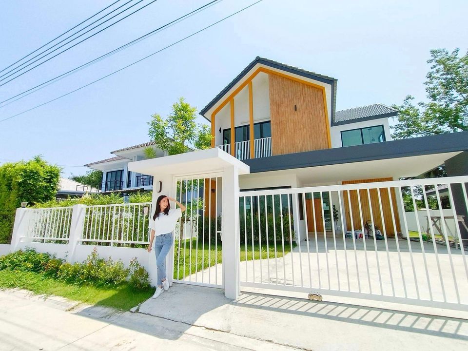 4 Bedroom House For Sale in San Sai Luang, San Sai, Chiang Mai - Image 1