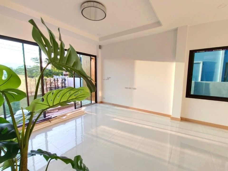 4 Bedroom House For Sale in San Sai Luang, San Sai, Chiang Mai - Image 3