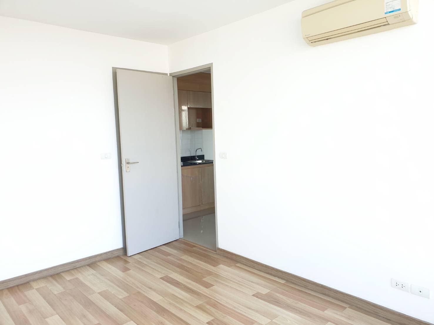 Ideo Blucove Sukhumvit - Image 4