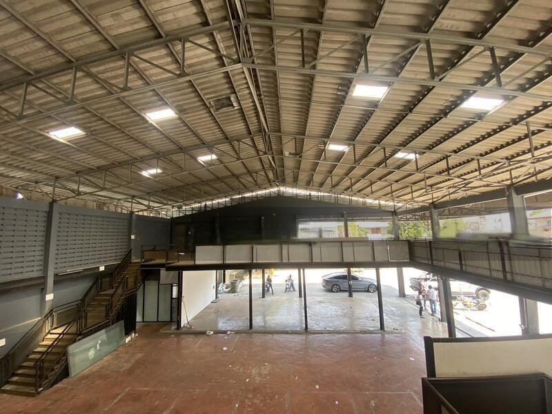  零售空间  在  - Image 2