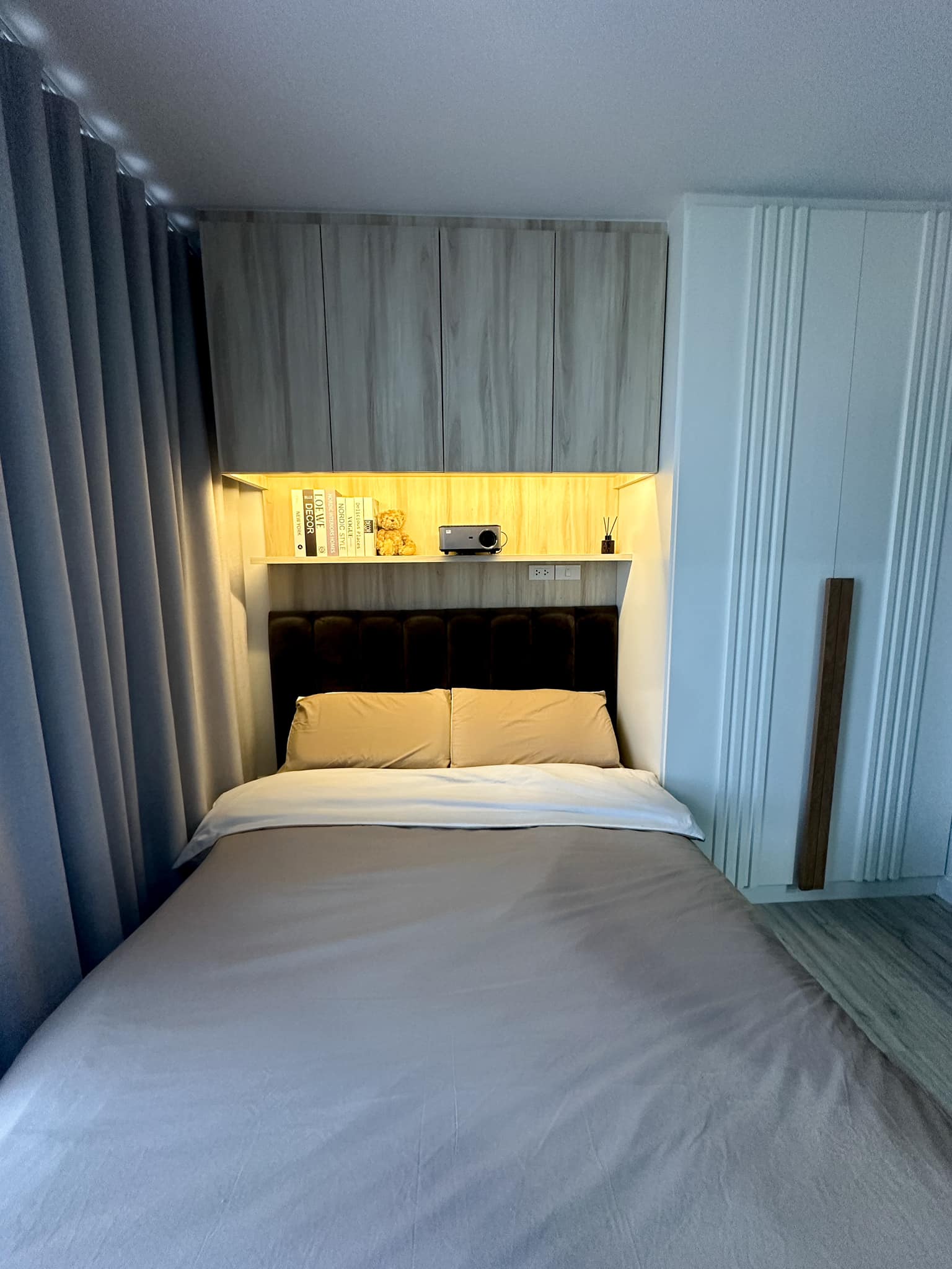 1 Bedroom Condo For Sale in Sam Sen Nok, Huai Khwang, Bangkok - Image 9