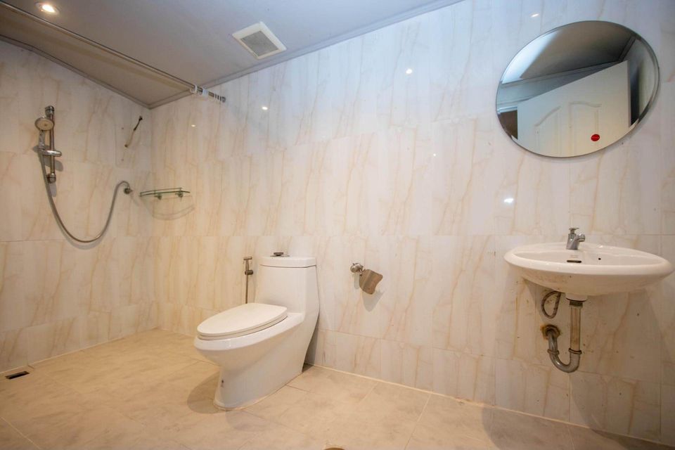 6 Bedroom Townhouse  in Suthep, Mueang Chiang Mai, Chiang Mai - Image 6