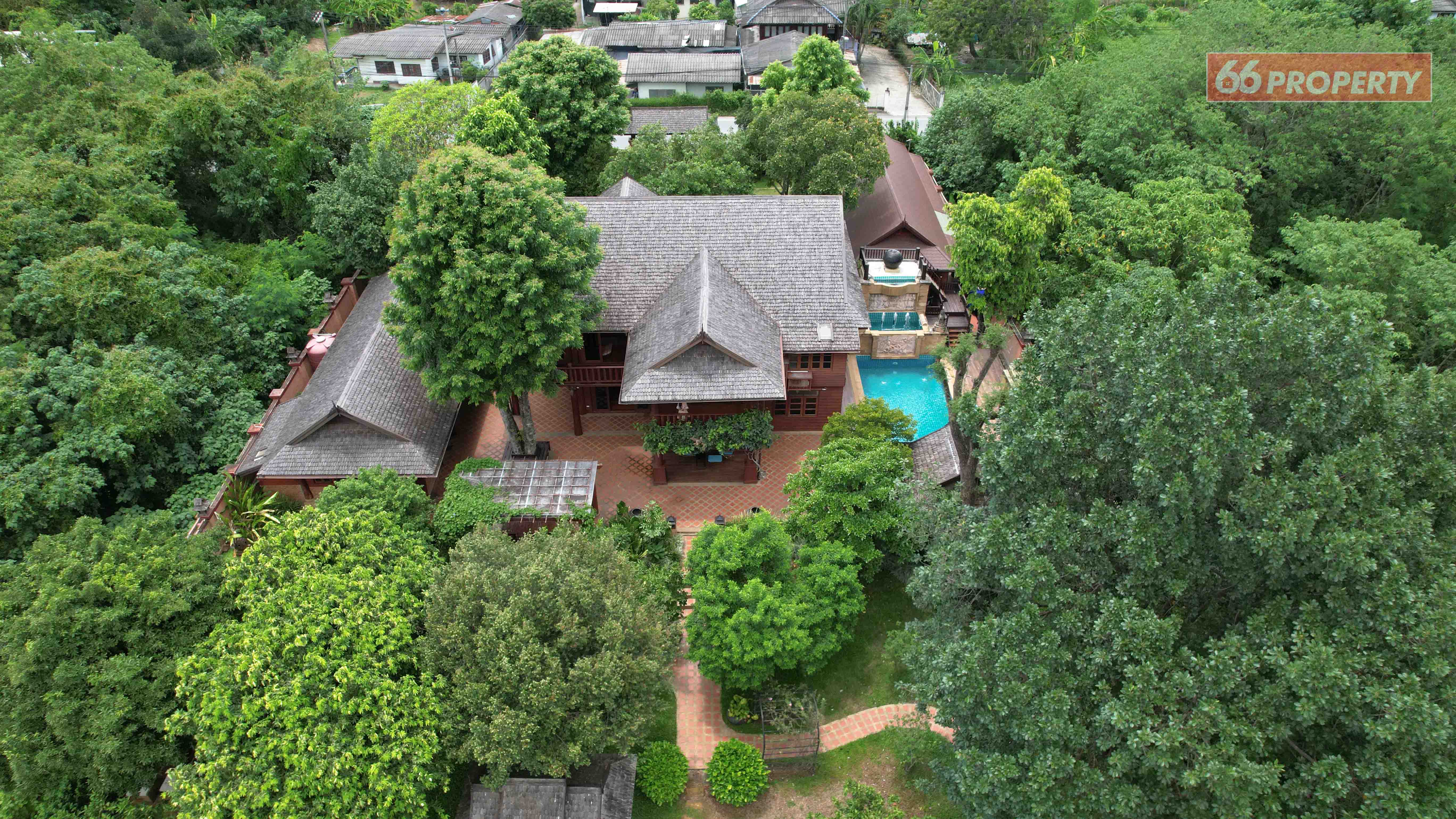 5 Bedroom House For Sale in San Phak Wan, Hang Dong, Chiang Mai - Image 2