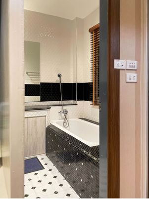 6 Bedroom House For Sale in Pa Daet, Mueang Chiang Mai, Chiang Mai - Image 10
