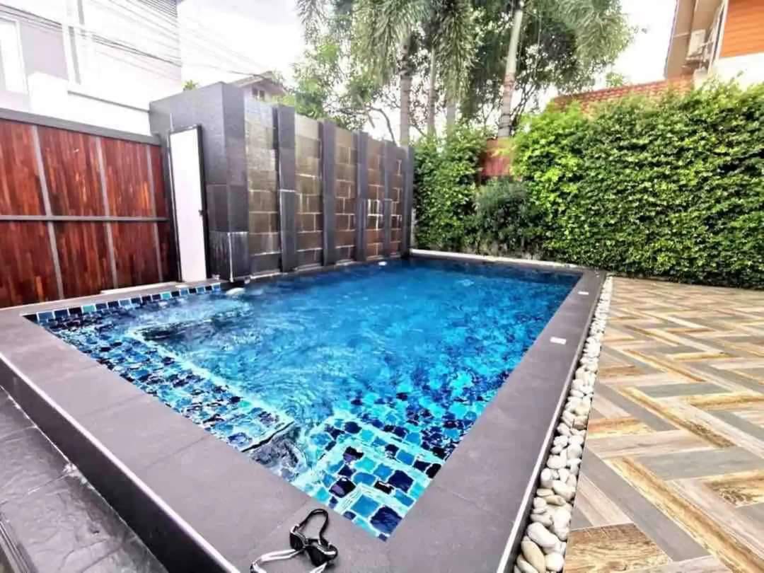7 Bedroom House For Sale in San Phranet, San Sai, Chiang Mai - Image 2