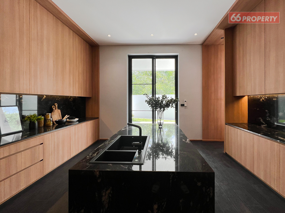 5 Bedroom House For Sale in Nong Khwai, Hang Dong, Chiang Mai - Image 8