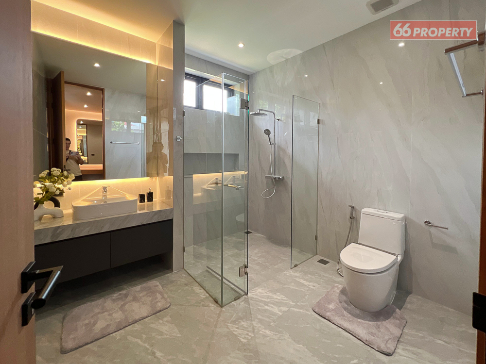 5 Bedroom House For Sale in Nong Khwai, Hang Dong, Chiang Mai - Image 15