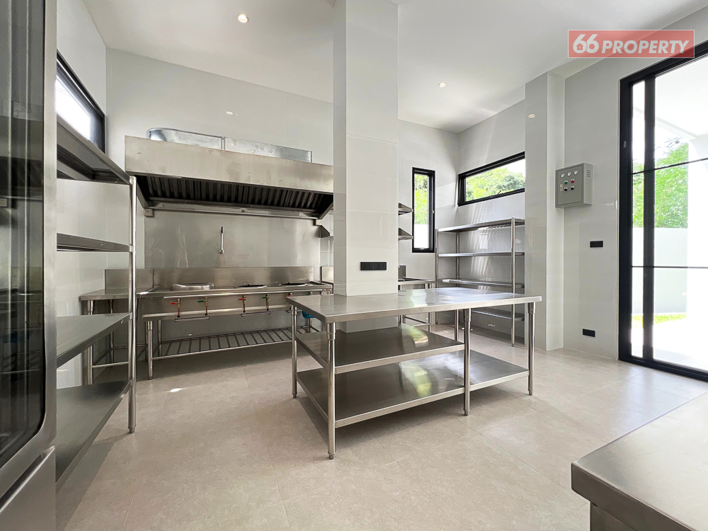 5 Bedroom House For Sale in Nong Khwai, Hang Dong, Chiang Mai - Image 10