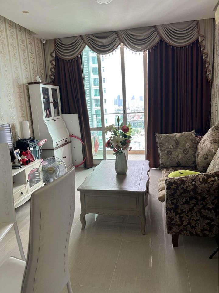 TC Green Condominium - Image 1