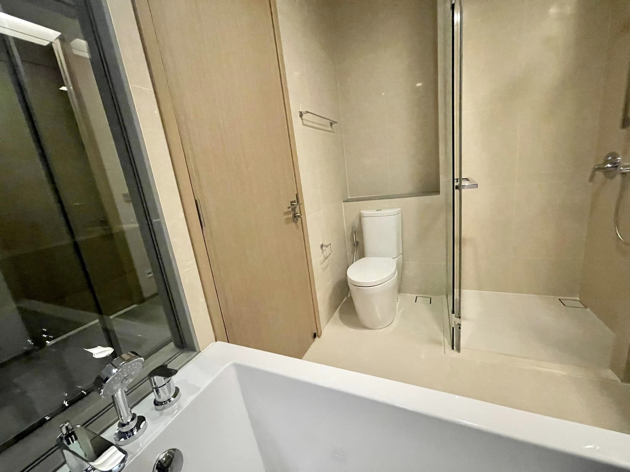 The ESSE Asoke - Image 10
