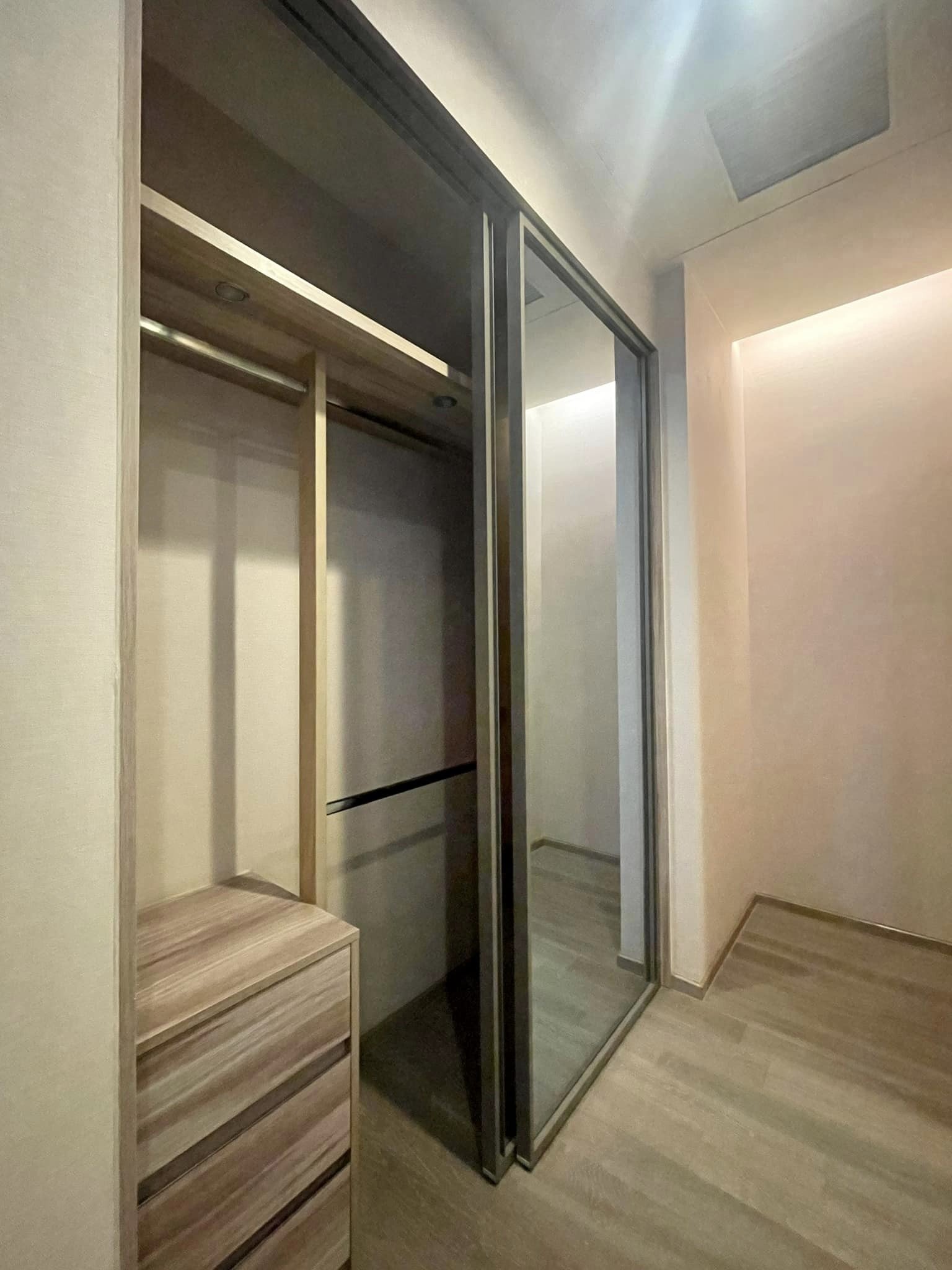 The ESSE Asoke - Image 9