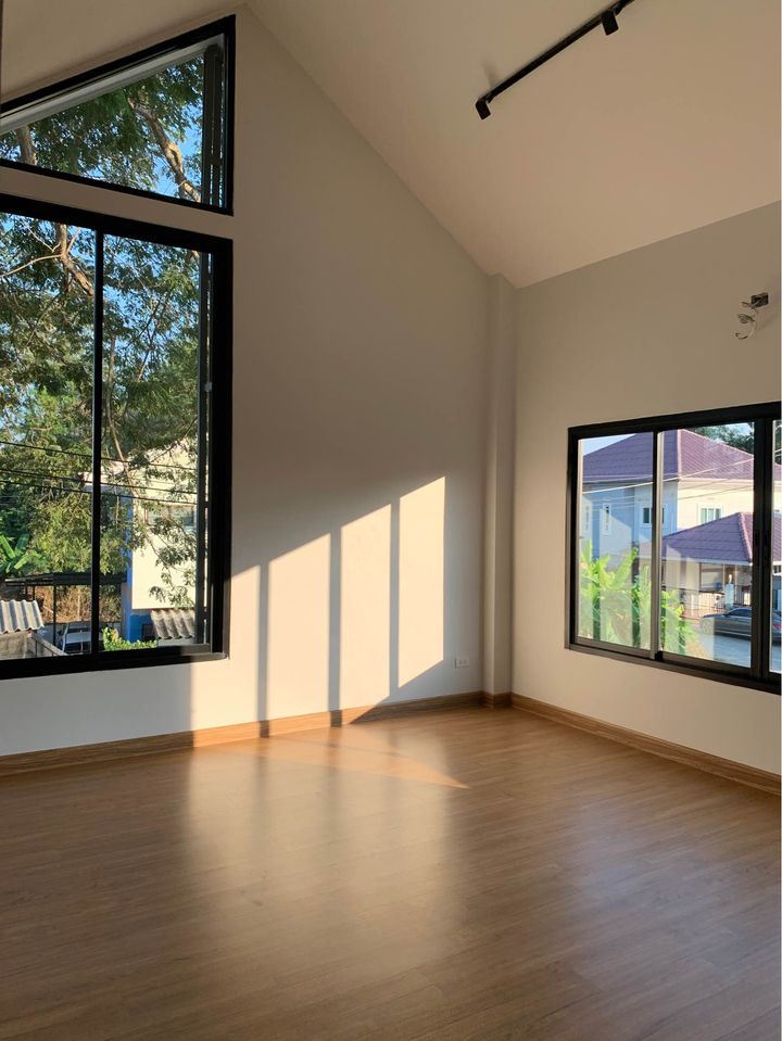 2 Bedroom House For Sale in Tha Wang Tan, Saraphi, Chiang Mai - Image 11