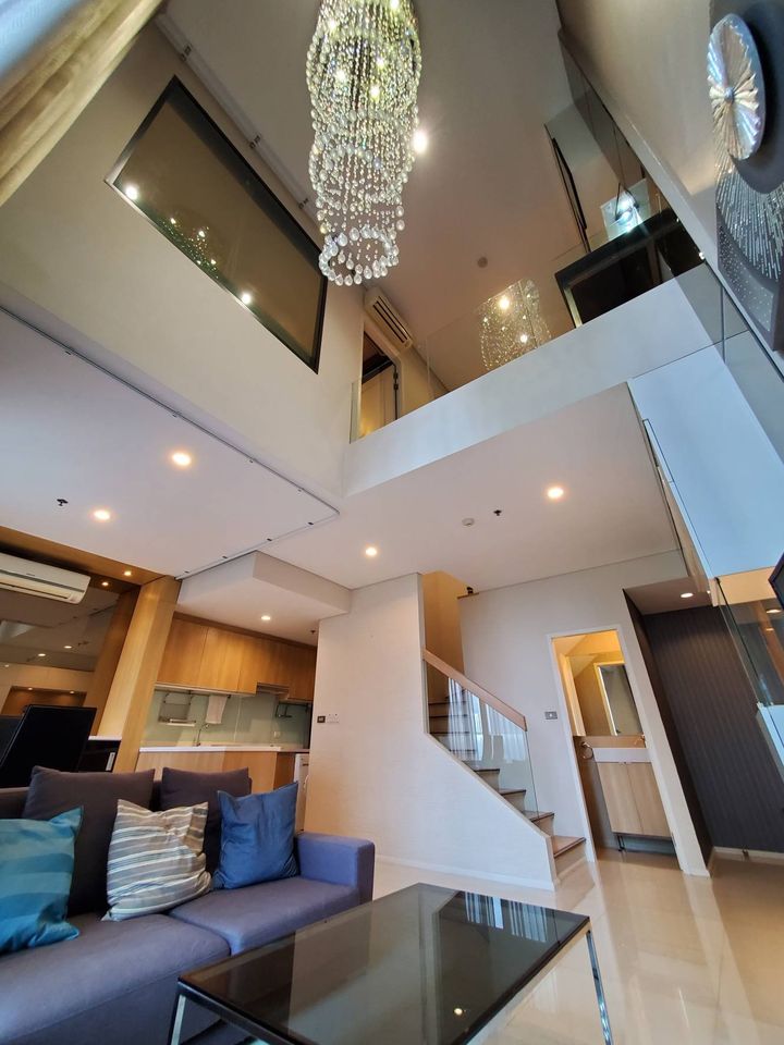 Villa Asoke Condominium - Image 2