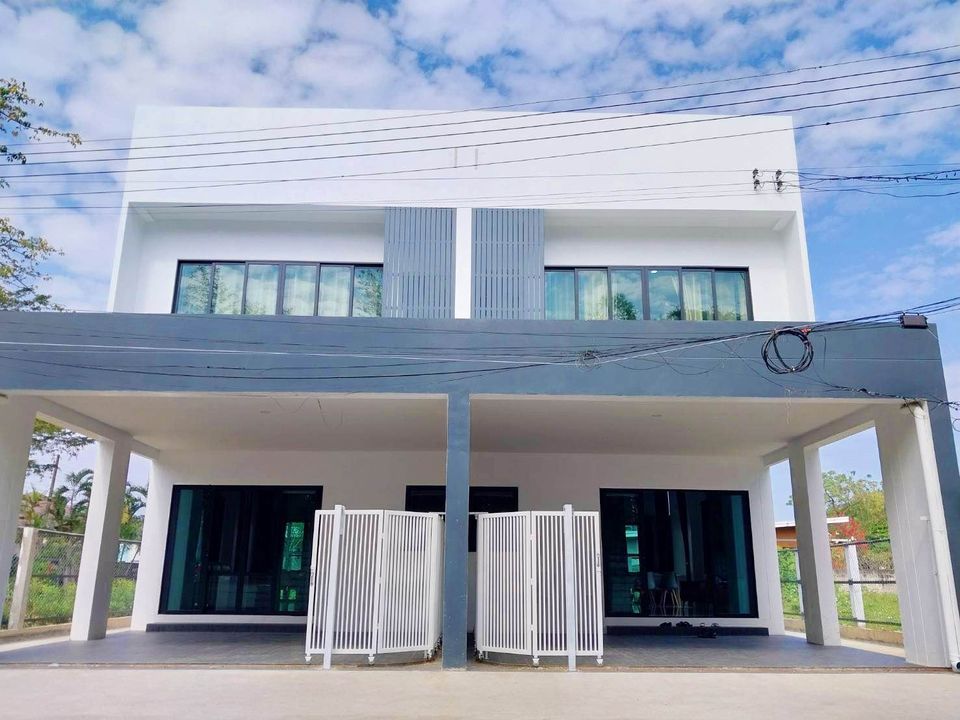 2 Bedroom Townhouse For Rent in Pa Tan, Mueang Chiang Mai, Chiang Mai - Image 1