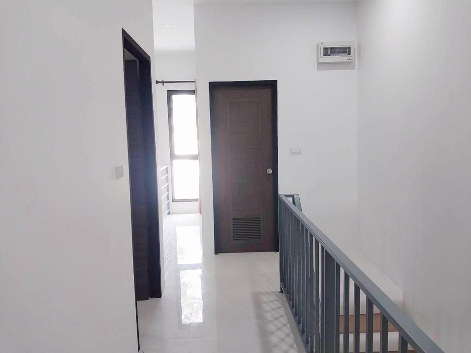 2 Bedroom Townhouse For Rent in Pa Tan, Mueang Chiang Mai, Chiang Mai - Image 7
