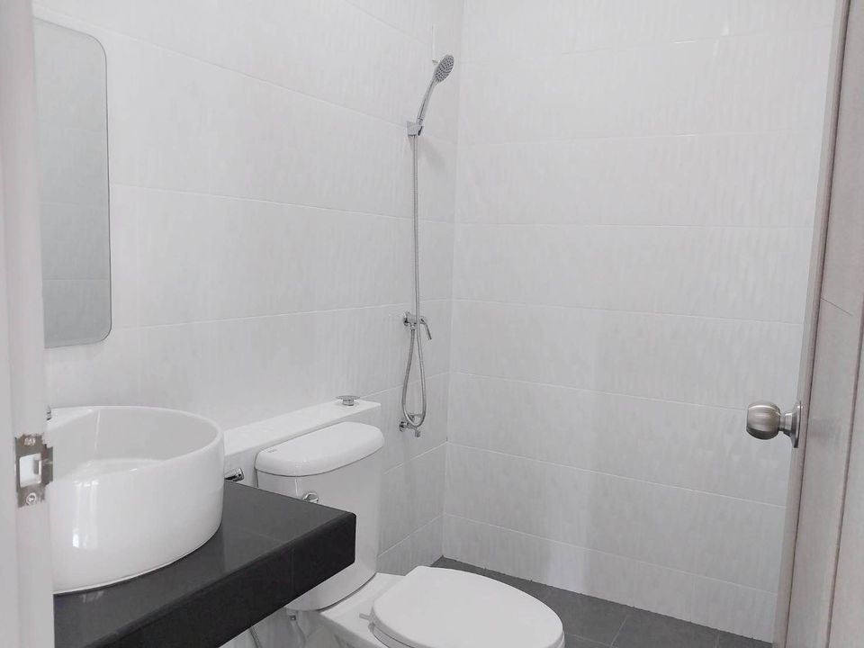 2 Bedroom Townhouse For Rent in Pa Tan, Mueang Chiang Mai, Chiang Mai - Image 5
