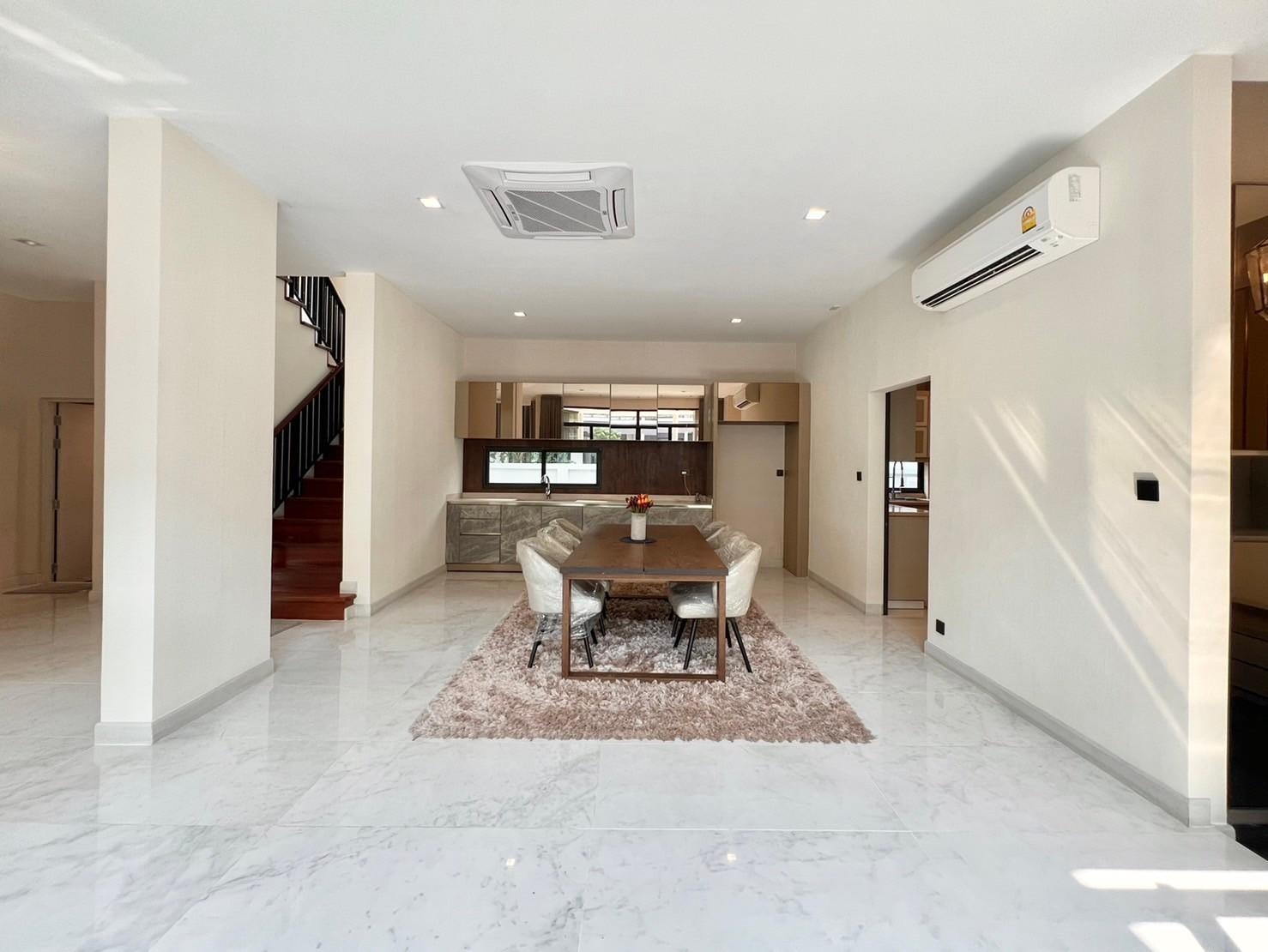 Bangkok Boulevard Rama 9 - Srinakarindra - Image 11