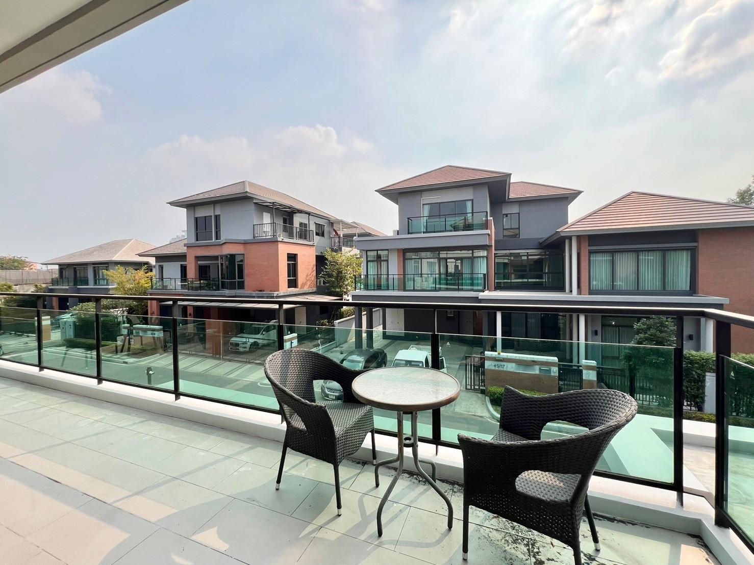 Bangkok Boulevard Rama 9 - Srinakarindra - Image 46