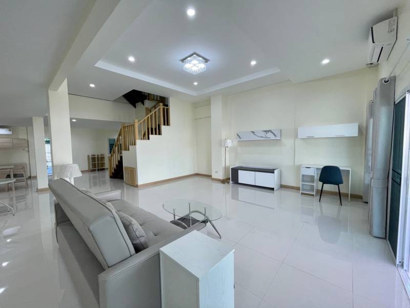 3 Bedroom House For Sale in Mae Hia, Mueang Chiang Mai, Chiang Mai - Image 22