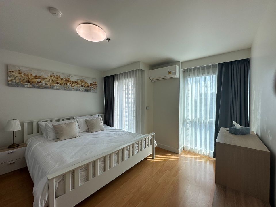 Silom Suite Condominium - Image 6
