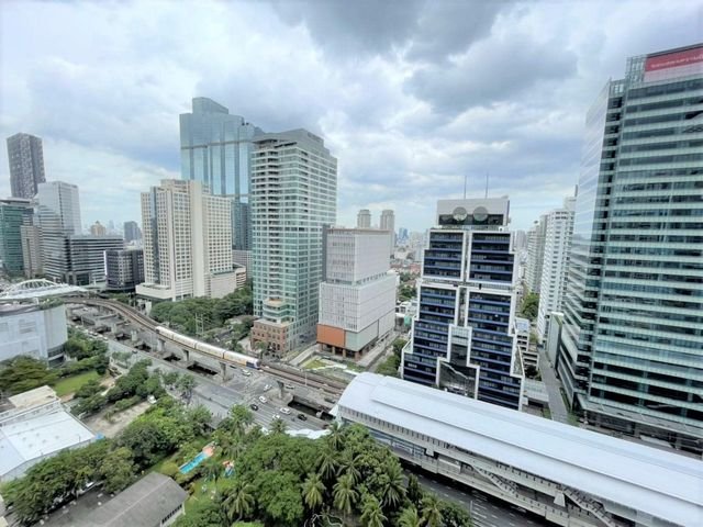 Silom Suite Condominium - Image 9