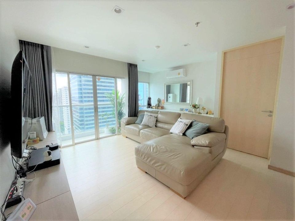 Silom Suite Condominium - Image 1
