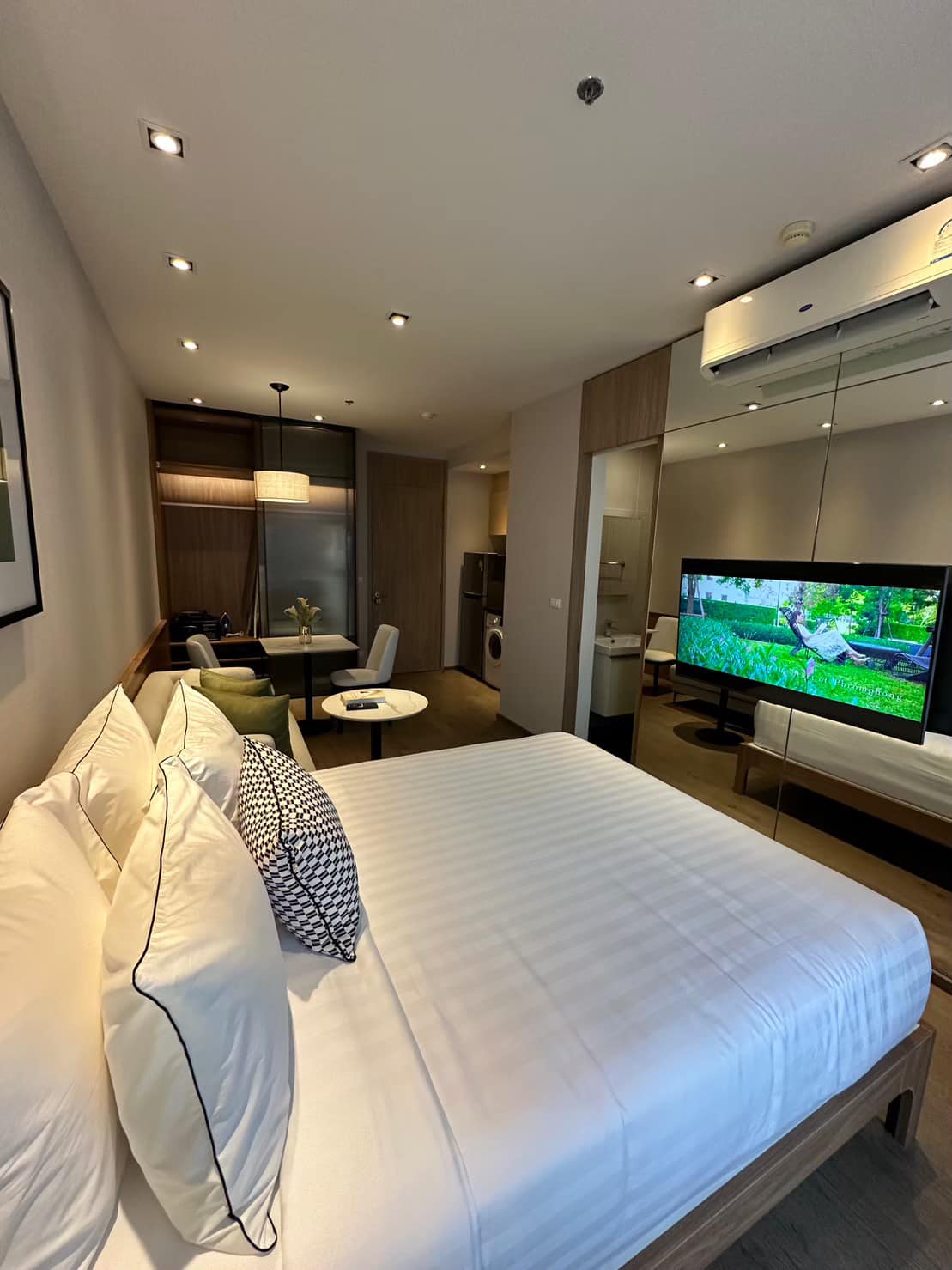 Park Origin Phrom Phong - Image 6