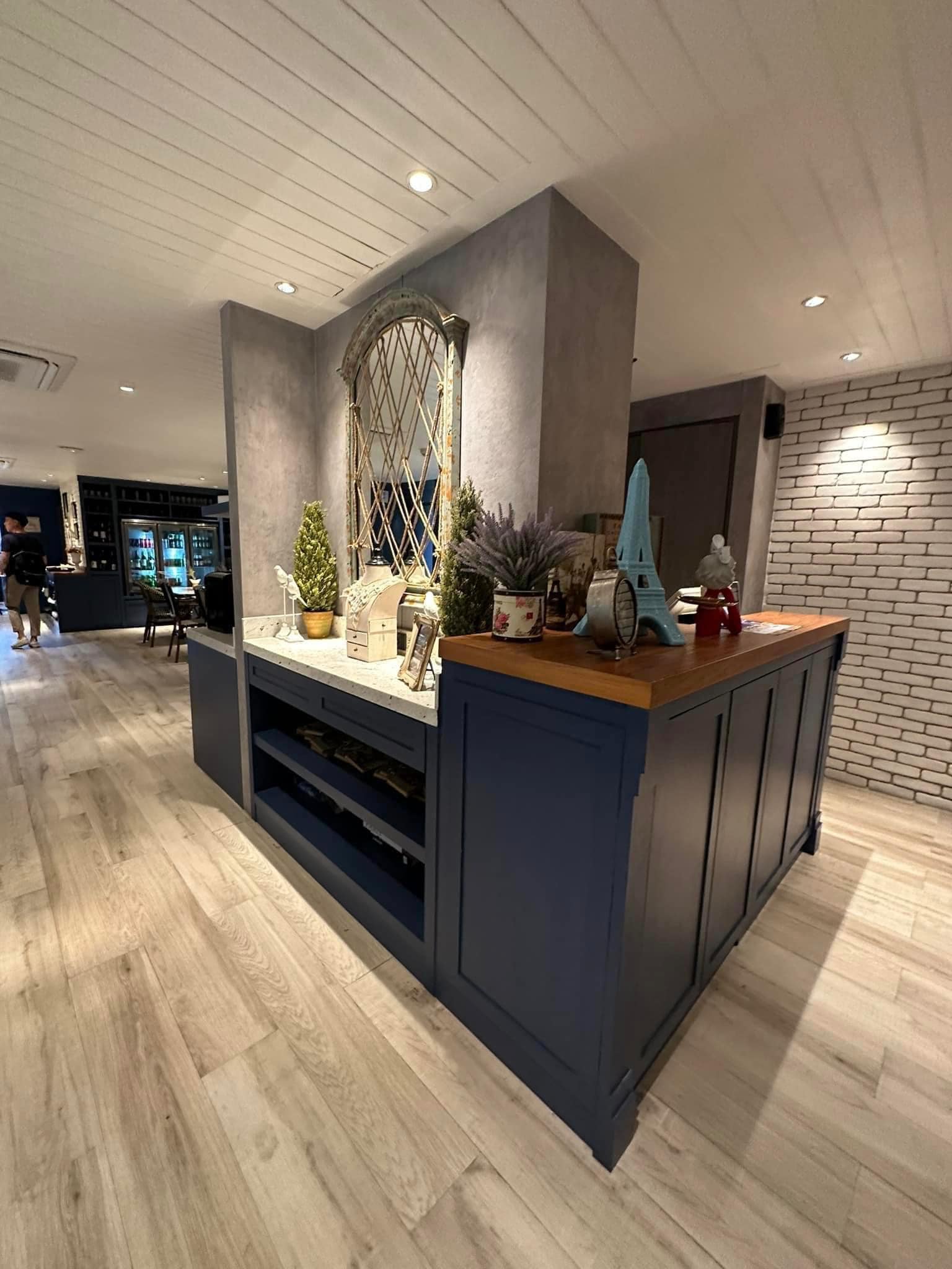 Retail Space in Khlong Tan Nuea, Vadhana, Bangkok - Image 11