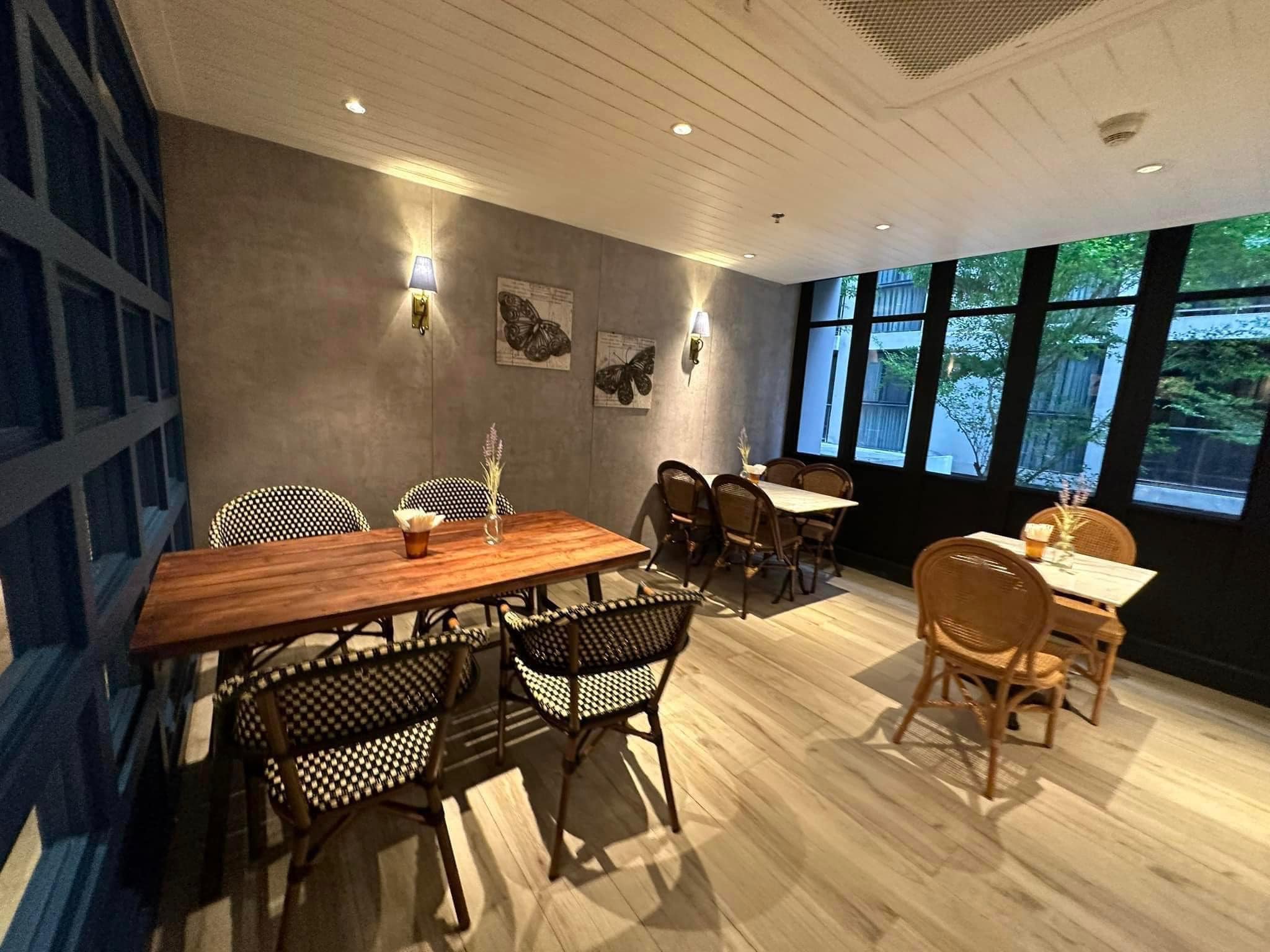 Retail Space in Khlong Tan Nuea, Vadhana, Bangkok - Image 3